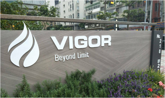 <span>力格招牌及名片設計</span><i>→</i>