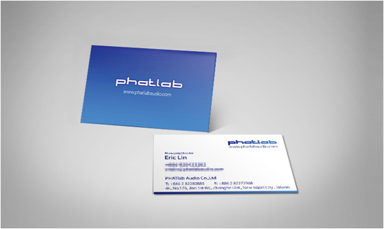 <span>Phatlab 名片設計</span><i>→</i>